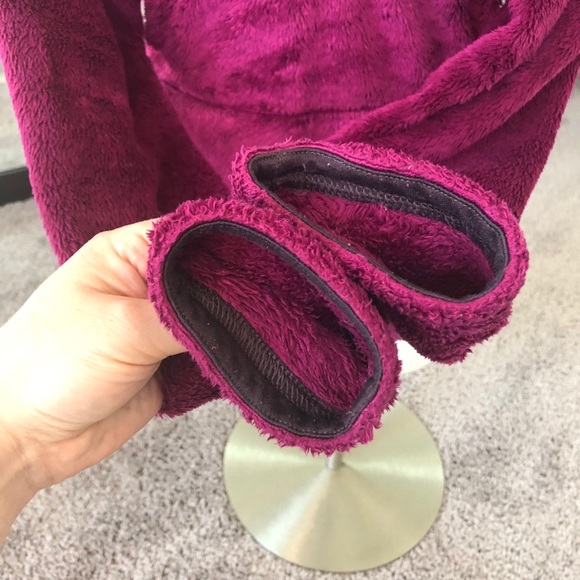 The North Face Magenta Fleece Jacket - Picture 5 of 13